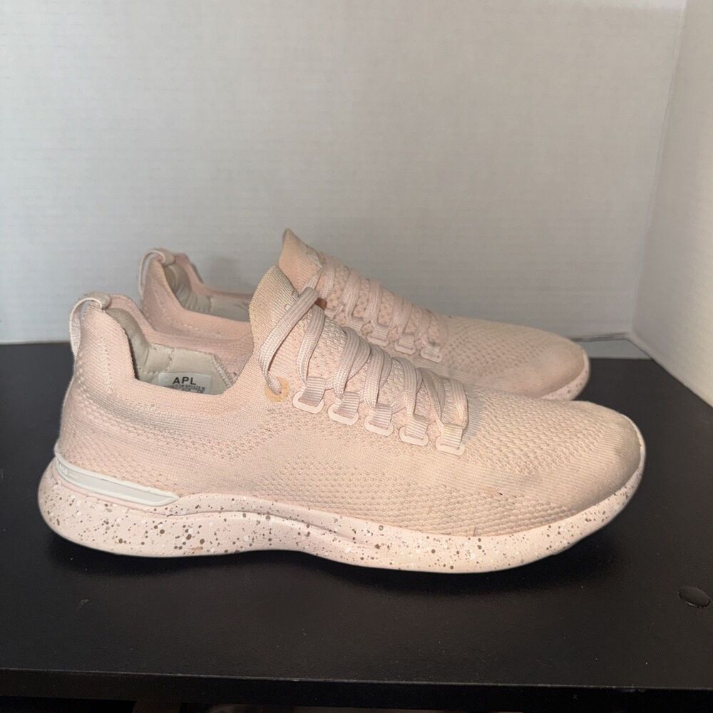 APL Techloom Breeze Women’s Pink White Shoes - Women’s Size 8.5
